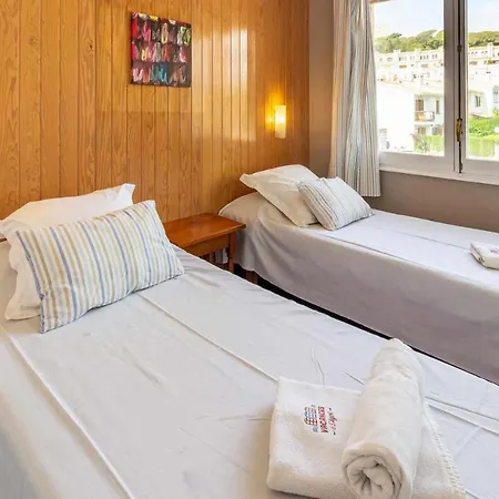 Polcent 2 Pequeno Apartamento Cercano A La Playa Apartman